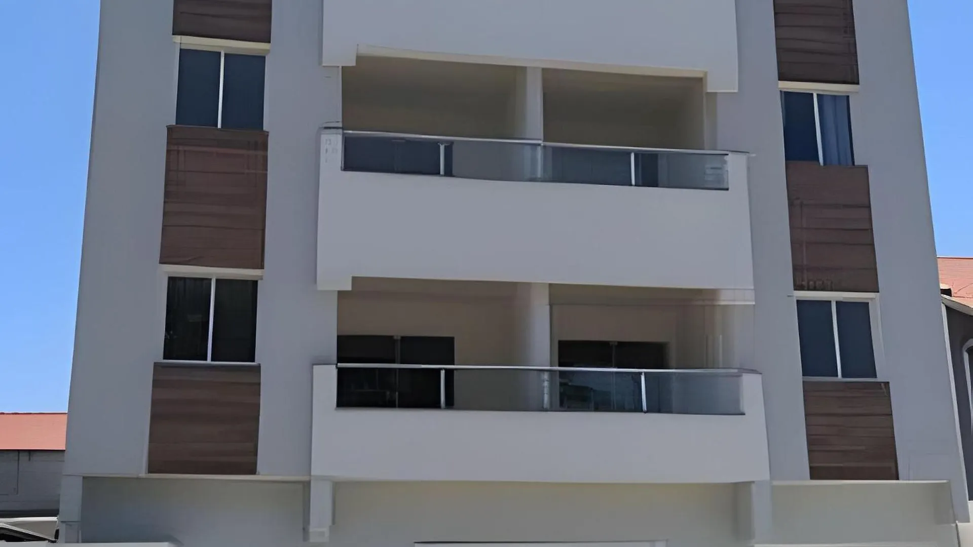Captiva Beach - 400M Da Praia - Wifi - Vaga Coberta 나베간체스 아파트